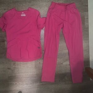 Adar pro pink scrub set. Top and bottoms size XS